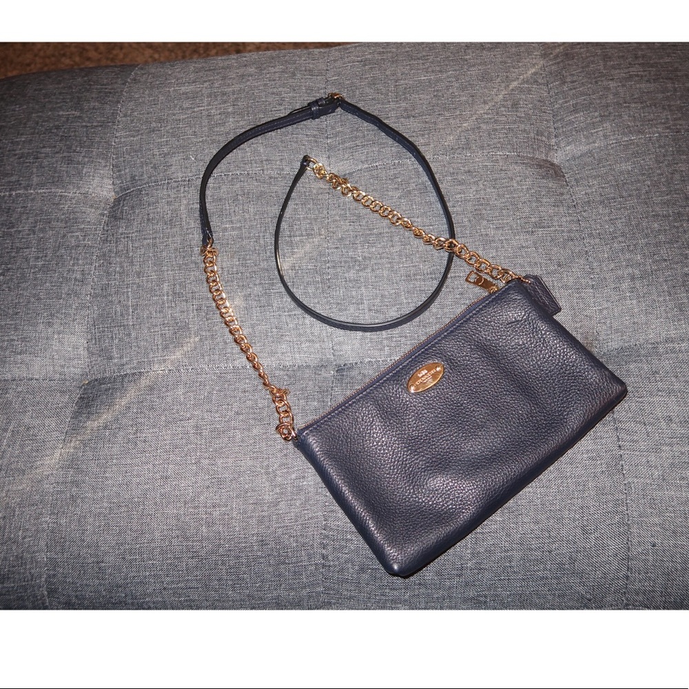 COACH • Navy Pebbled Leather Cross Body Bag